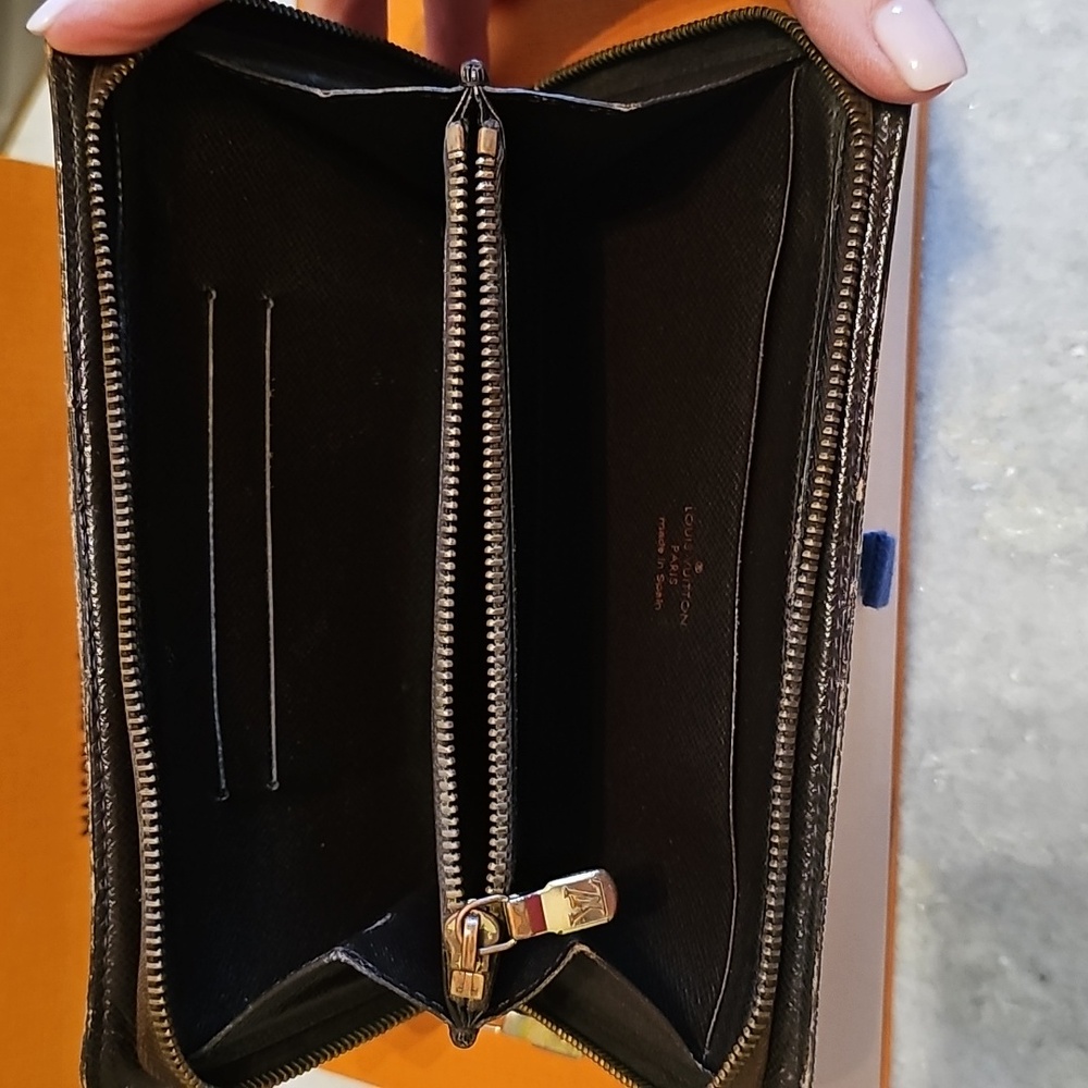 💯AUTHENTIC💯 Louis Vuitton Damier Ebene ZIPPY Wallet - Picture 7 of 13